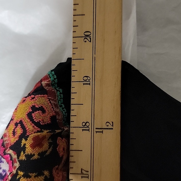 New Tanvi Kedia Anthropologie Dress Embroidered Chevron Midi V-Neck Rayon Boho - Picture 9 of 11